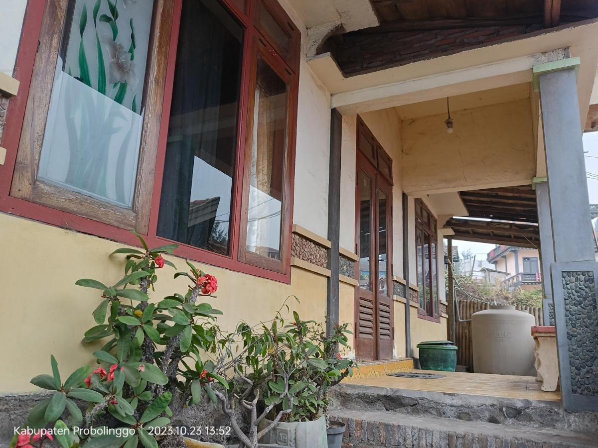 Warung Rizka2 Hotel Ngadisari Exterior photo